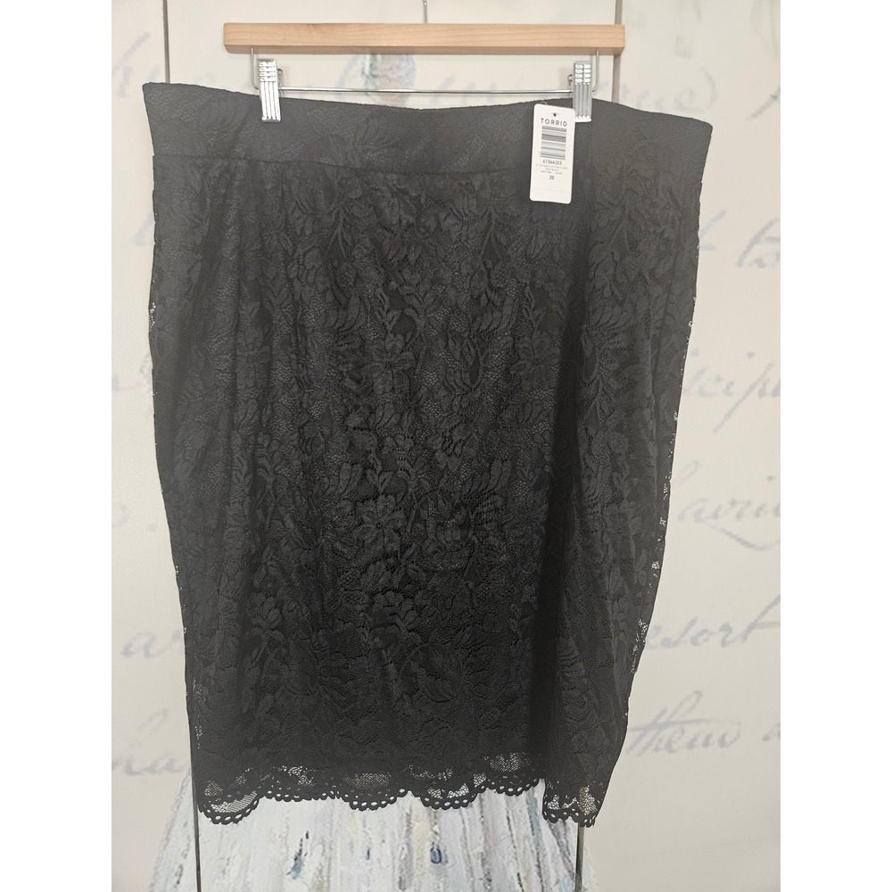 Torrid Womens Plus Size 20 Deep Black Floral Lace Knee‎ Length Pencil Skirt NWT